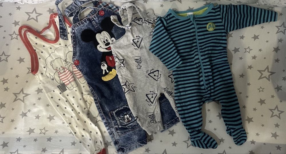 Продам детские вещи