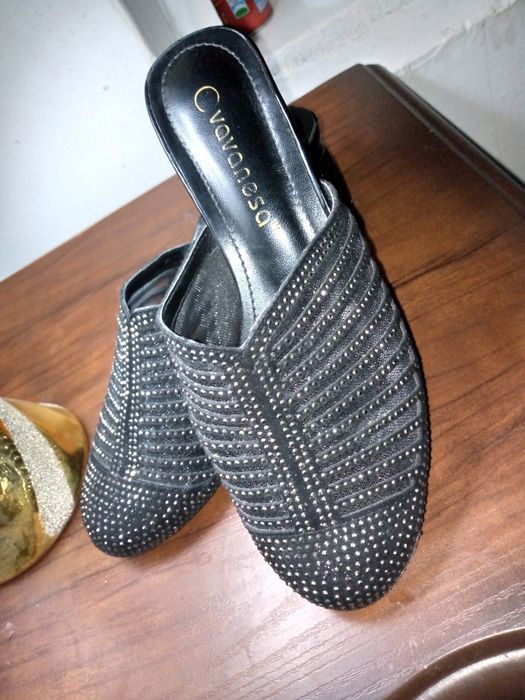 Турецкий обув 37 размерли