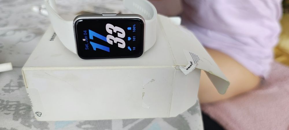 Huawei GT 3 и Самсунг fit 3