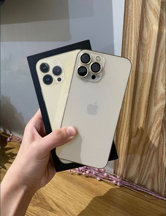 Iphone 13 pro max. Gold