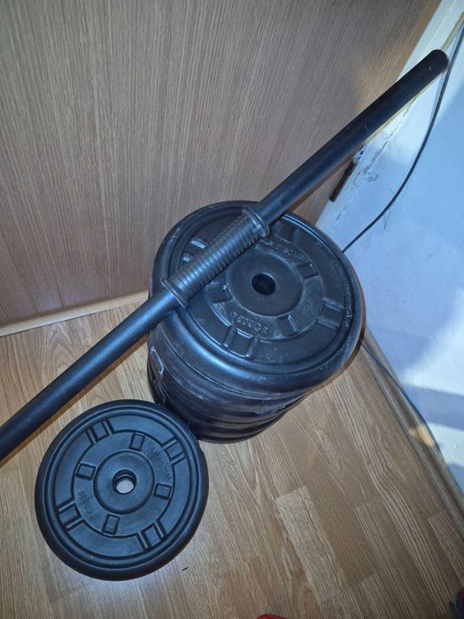 Gantere set plus piept cu bara