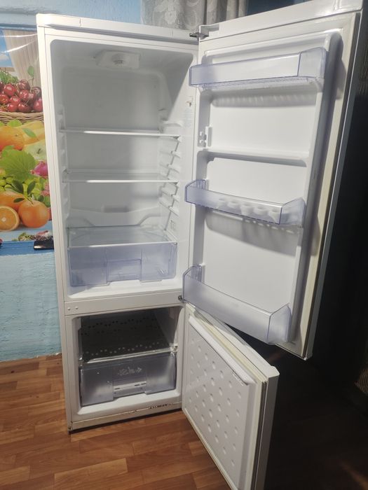 Продам холодильник