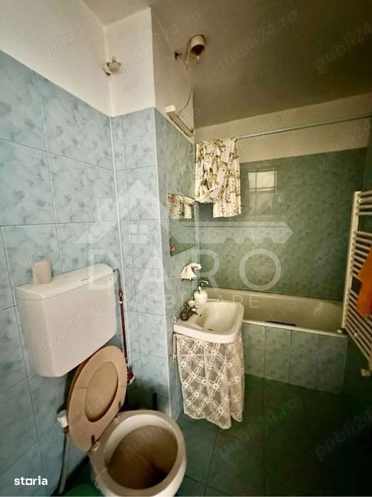 Vand apartament 3 camere, etaj 3
