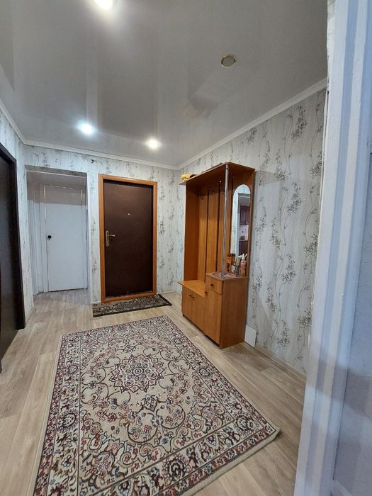 Продам 3 ех комн кв в 19 мкр