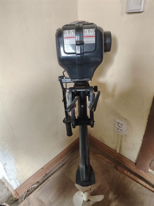 Продам лодочный мотор