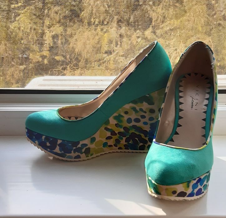 Туфли сотилади!!