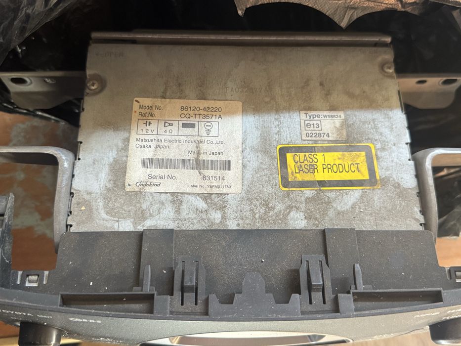 Рав-4 оригинал магнтафон