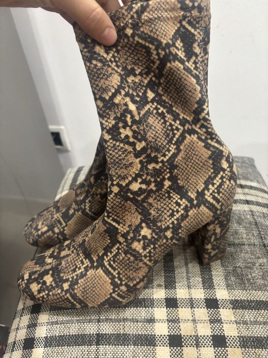 Botine  h&m marimea 40