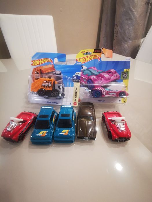 Hot wheels метални колички