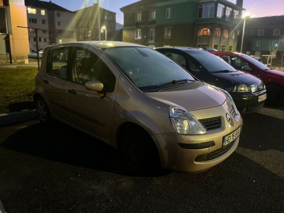 Se vinde renault