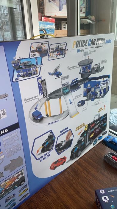 Паркинг с машинами 25000тг