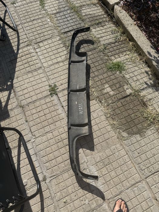 Мерцедес Дифузьор задна броня w211