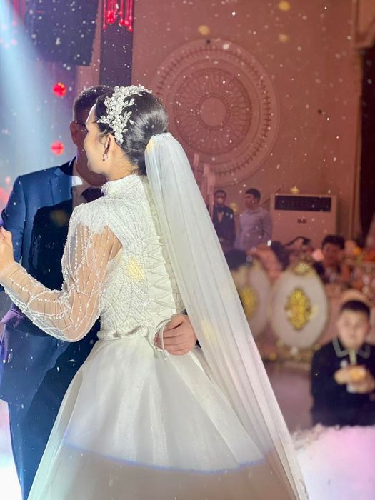 Свадебный платье