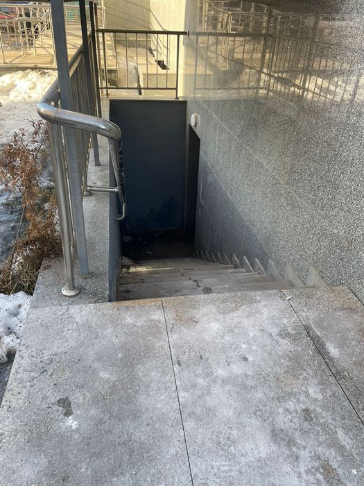 Помещение рядом рынок Эталон