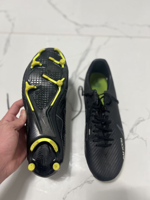 ghete fotbal nike vapor 15 academy marimea 46