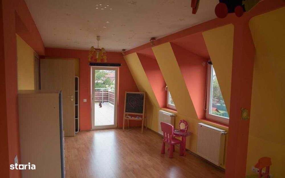 Apartament situat pe 2 niveluri | 107 mp + 30mp terase | Cartier Intre