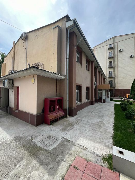аренда офис 600кв.м 2 каватли бино, Нукус куча, метро Ташкент 350 метр
