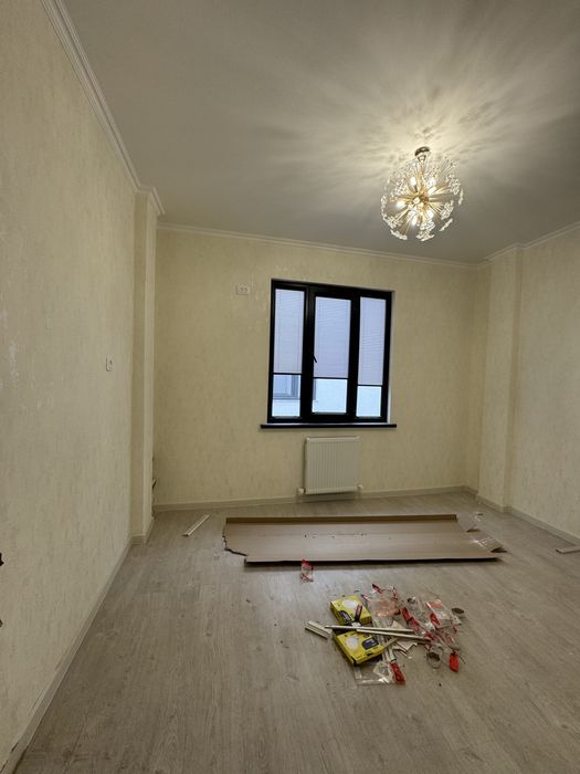 Буюк Ипак йули 2 спальный + Кухня Студия М.Горький