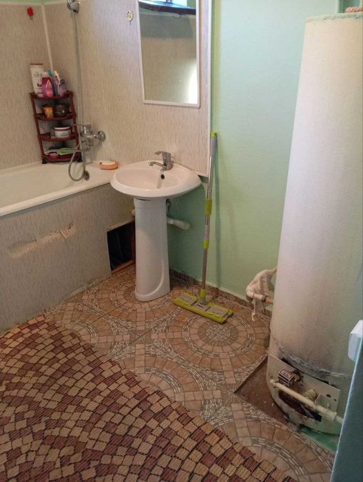 Срочно уй сотилади Зангиота Богзор 3 хона, 38000 нархи