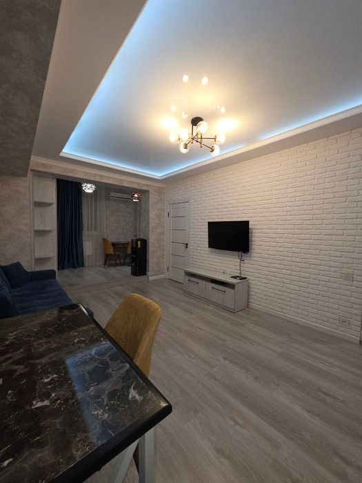 Продаётся квартира на Ц-5 в Юнусабаде Ор магазин Lacoste