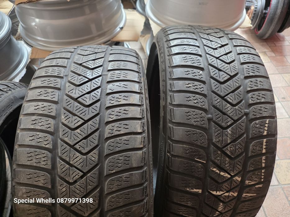 225/40R18 Pirelli