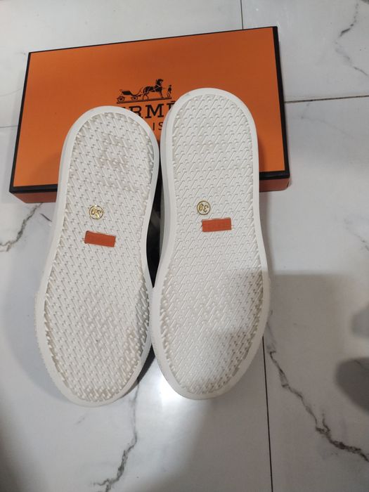 Продам кеды кроссовки