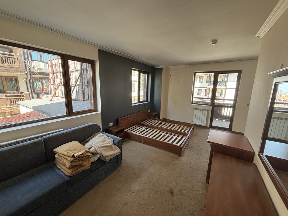 Студио с опция за двустаен на 100 метра от лифта