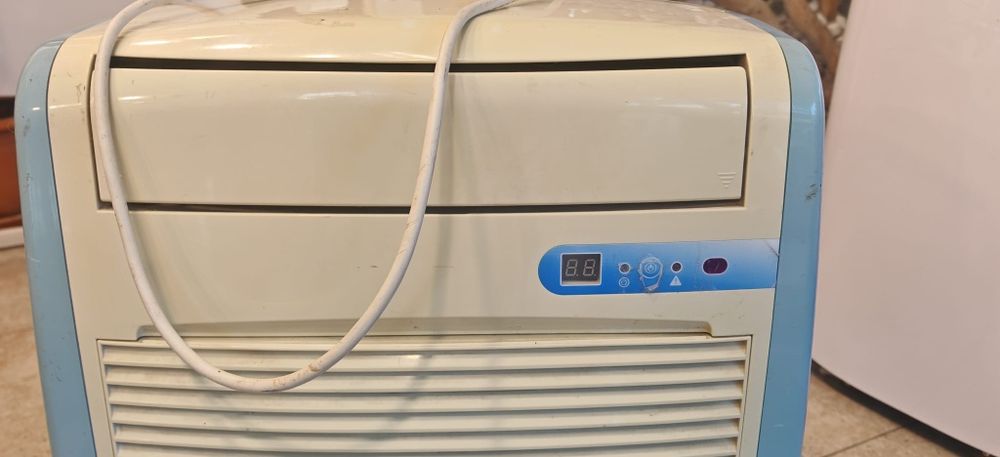 Aparat aer condiționat portabil