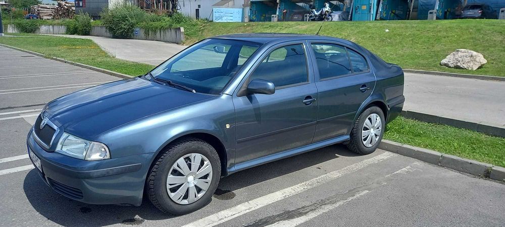 Skoda   Octavia  1    1,6   benzina