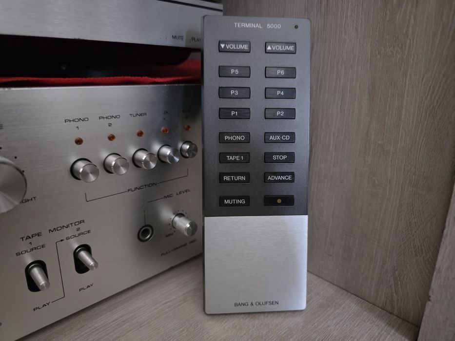 Bang & Olufsen BEOMASTER 5000 усилитель+пульт