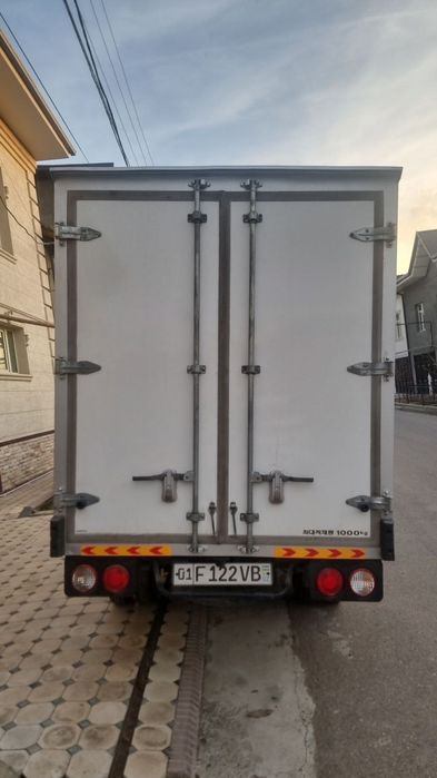 Киа бонго сотилади