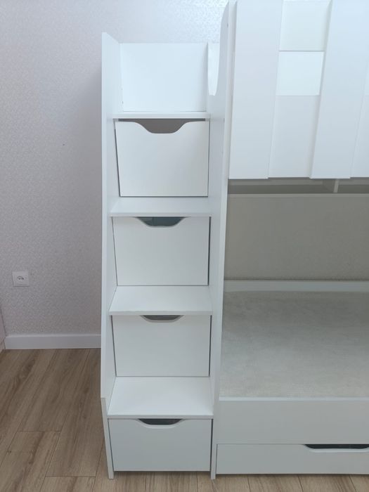 Детский кровать двух этажный