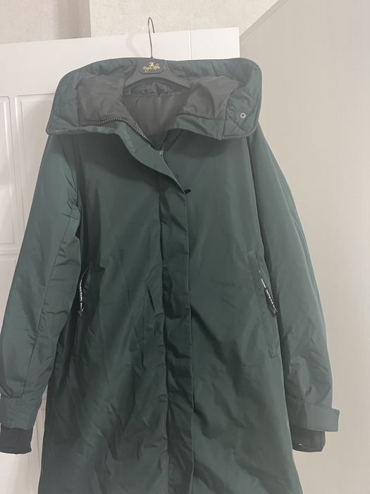 Продам пуховик осень