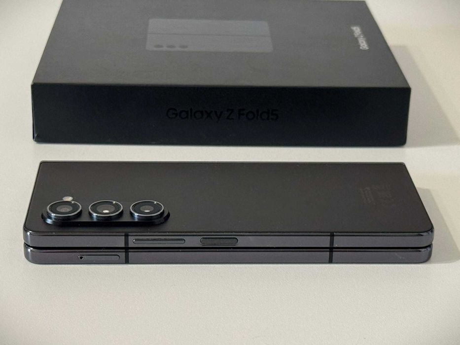 Бартер! Samsung Galaxy Z Fold 5 512/12GB Phantom Black (Черен)