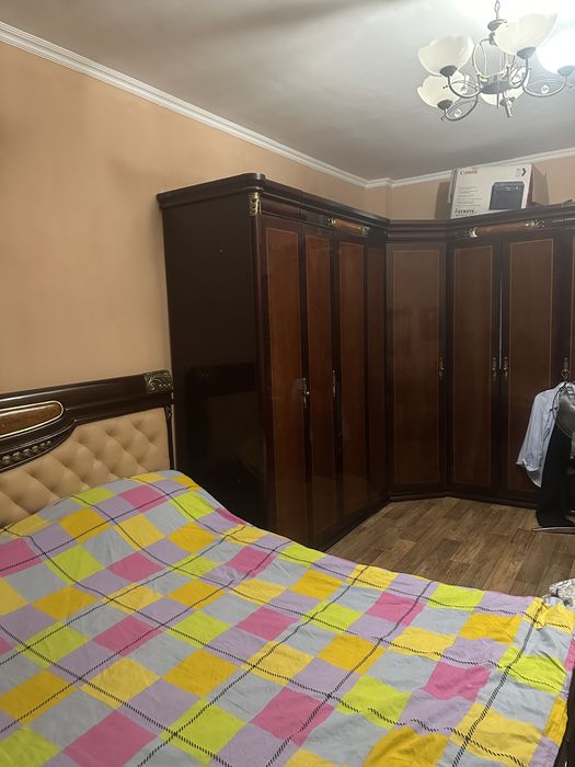 Продам квартиру ……………….