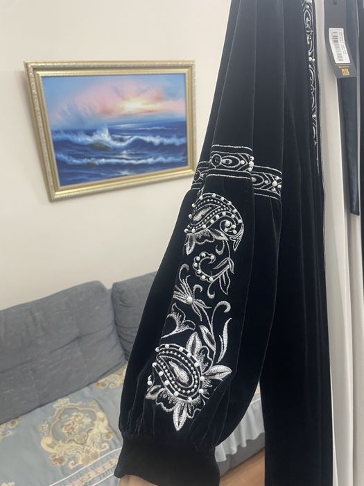 Чапан женский черный