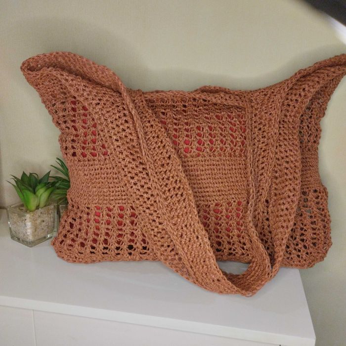 Чанта от хартиена прежда