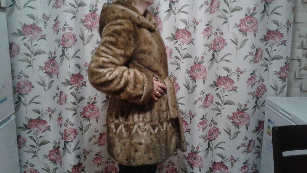 Продам шубу искусственную б/у