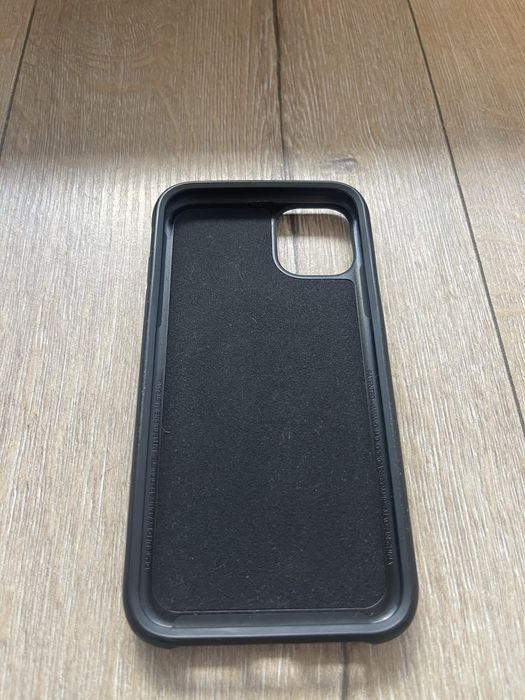Husa QuadLock iphone 11 originala