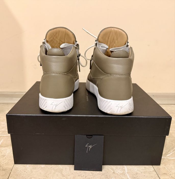 Кецове Giuseppe Zanotti