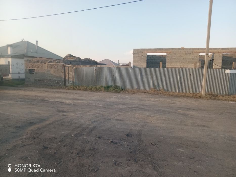 Салынып бітпеген үй сатылады