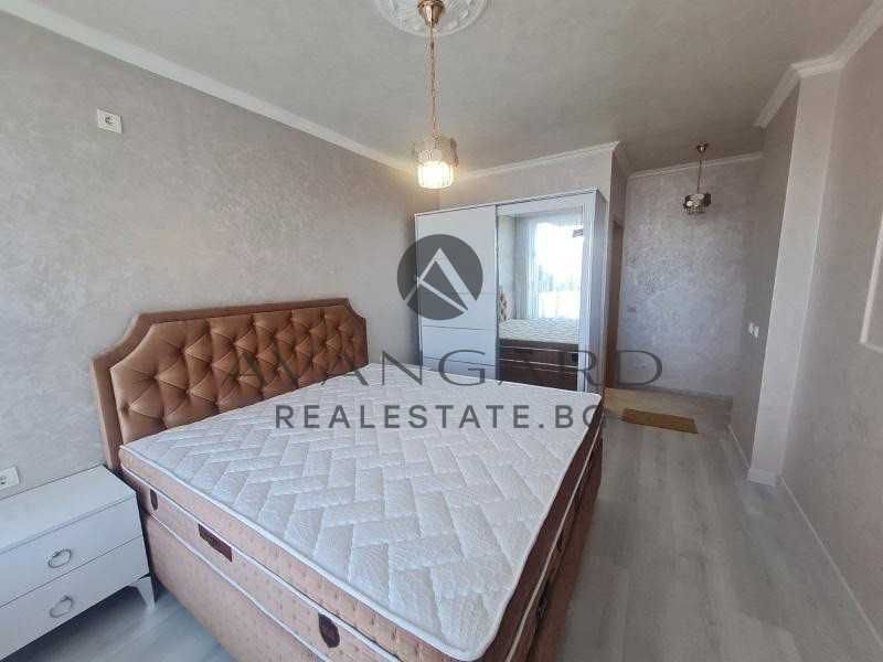 Продава се Тристаен апартамент в Пловдив, Кършияка - 121 кв.м за 1950 €/кв.м - Снимка #4