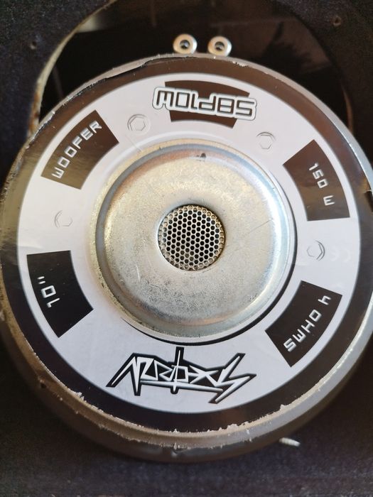 Бас каса за автомобил