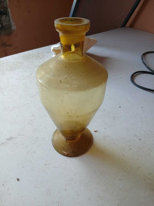 Чаши чинии вази и други