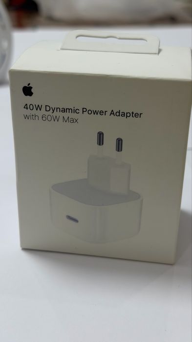  Apple USB-C 40W Power Adapter (Dynamic 60W Max)
