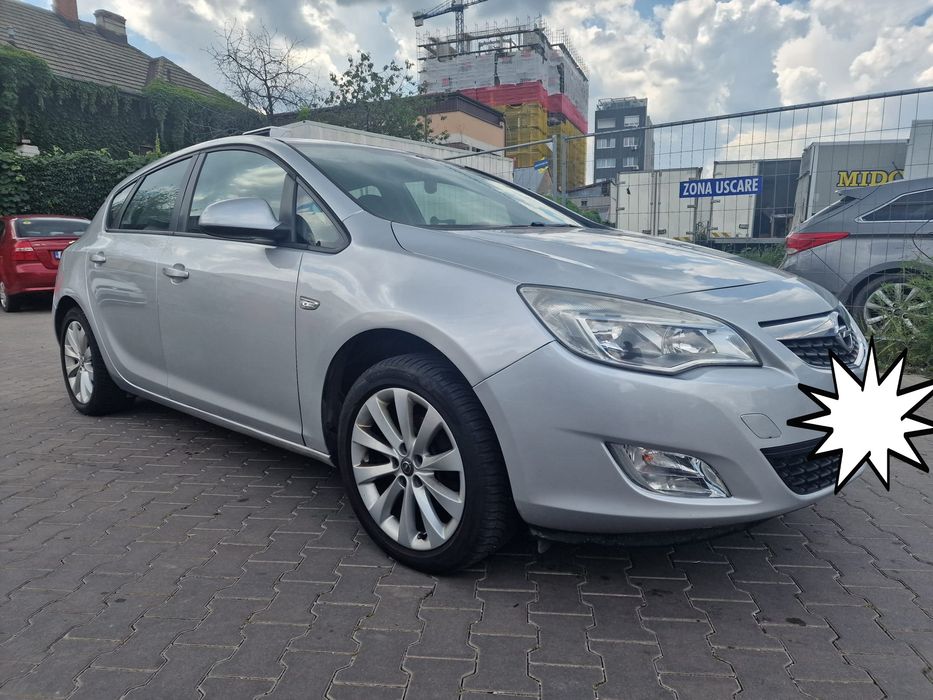 OPEL Astra 2011 — imagine 3