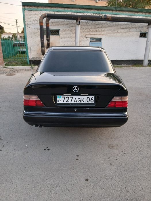 Мерседес 124 Е280