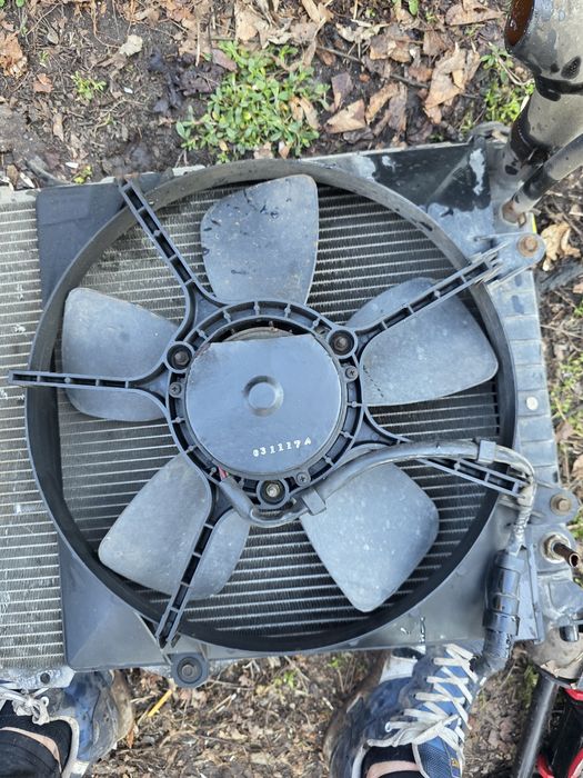 Перка за охлаждане на Kia Carnival 2.9 турбо дизел 2004 година
