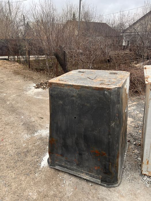 Продам Мусорный бак