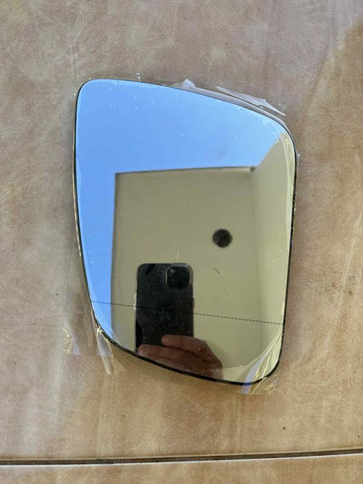 Огледало за W204